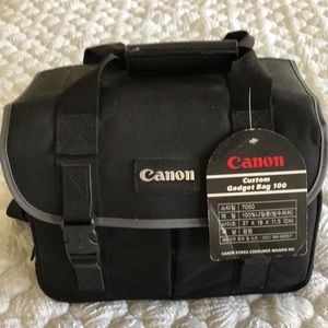 Canon Reben 5-d pack with flash camera and 2 lens